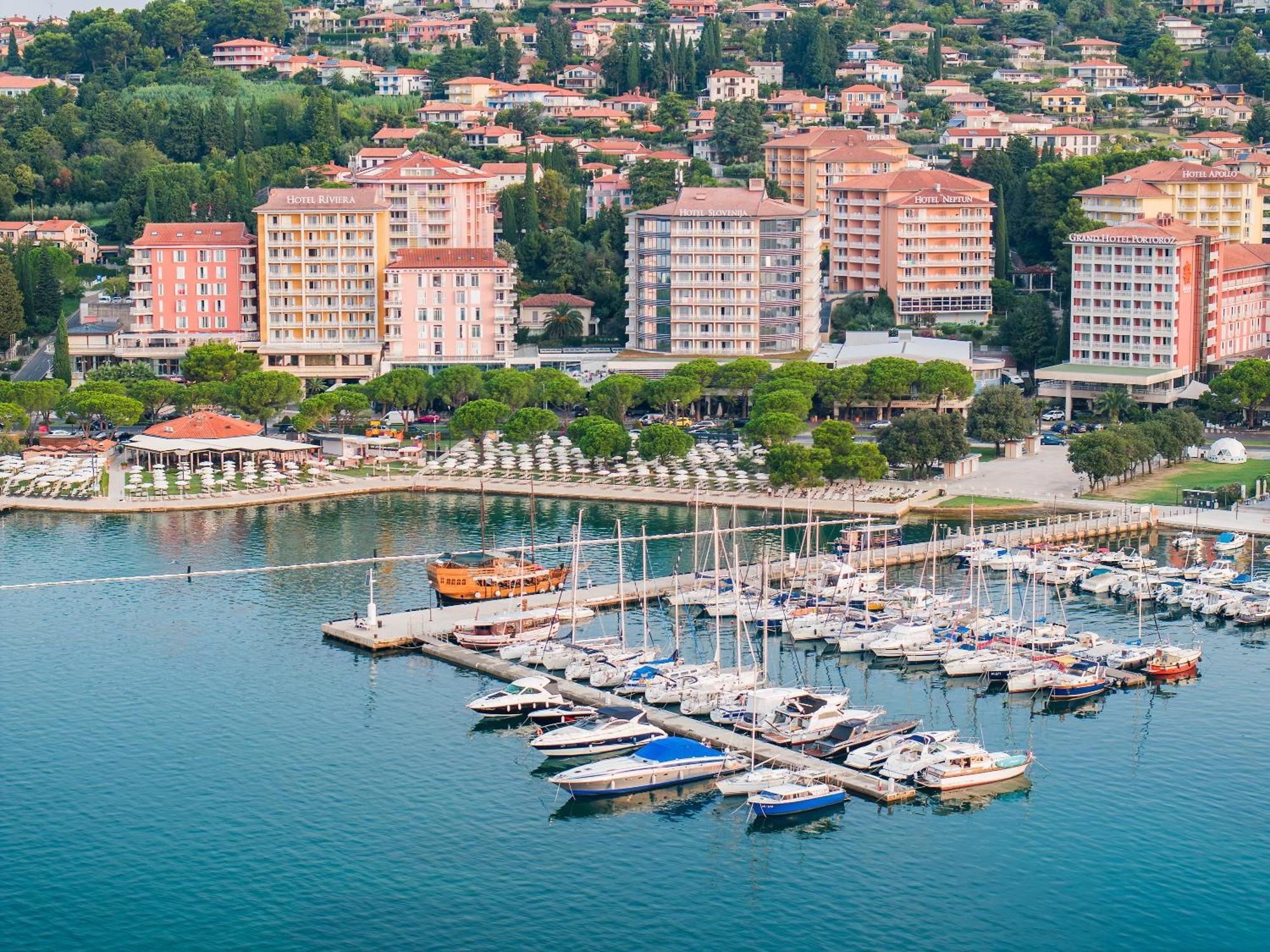 Wellness Hotel Apollo - Terme & Wellness Lifeclass Portoroz Exterior photo