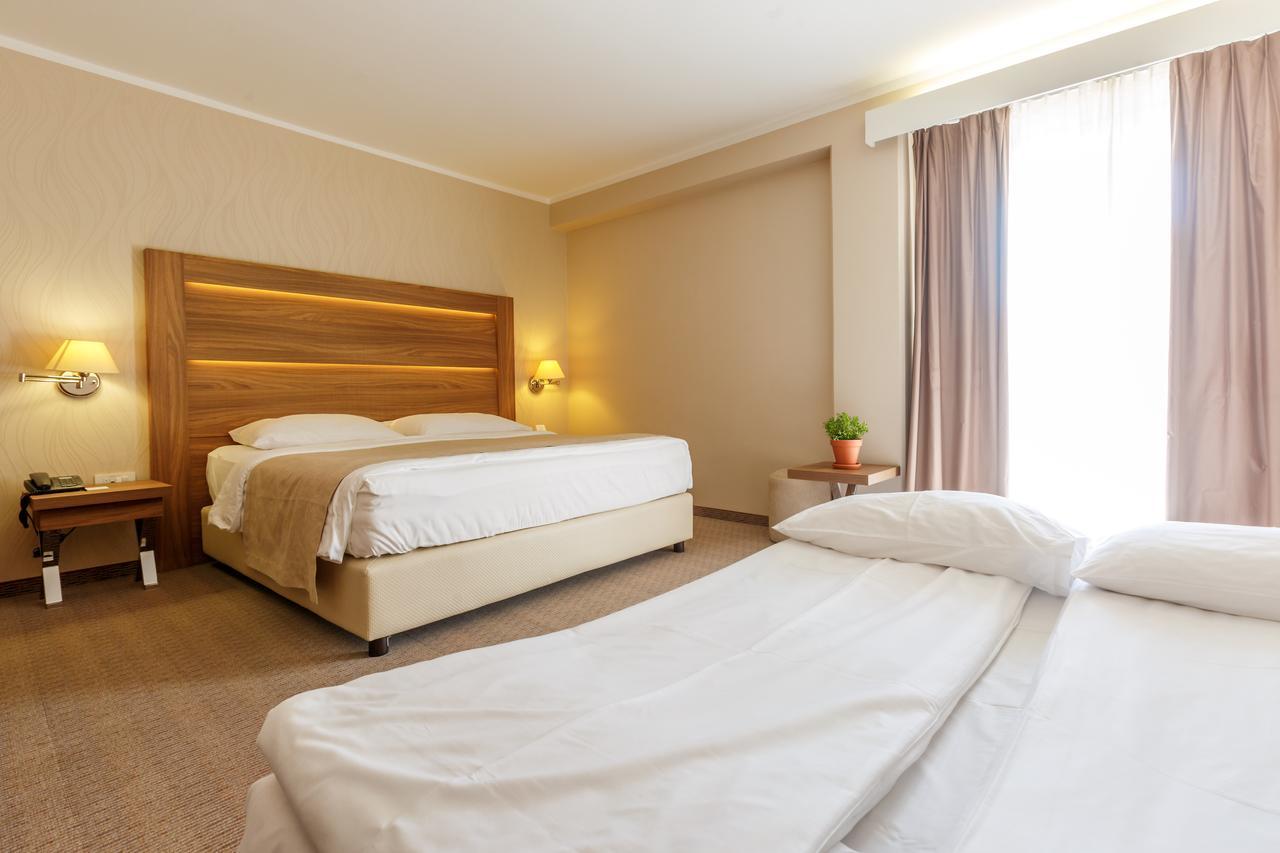 Wellness Hotel Apollo - Terme & Wellness Lifeclass Portoroz Exterior photo
